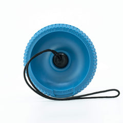 Magnetic quick-connect lanyard on the UCO Sprout Mini enables versatile placement.