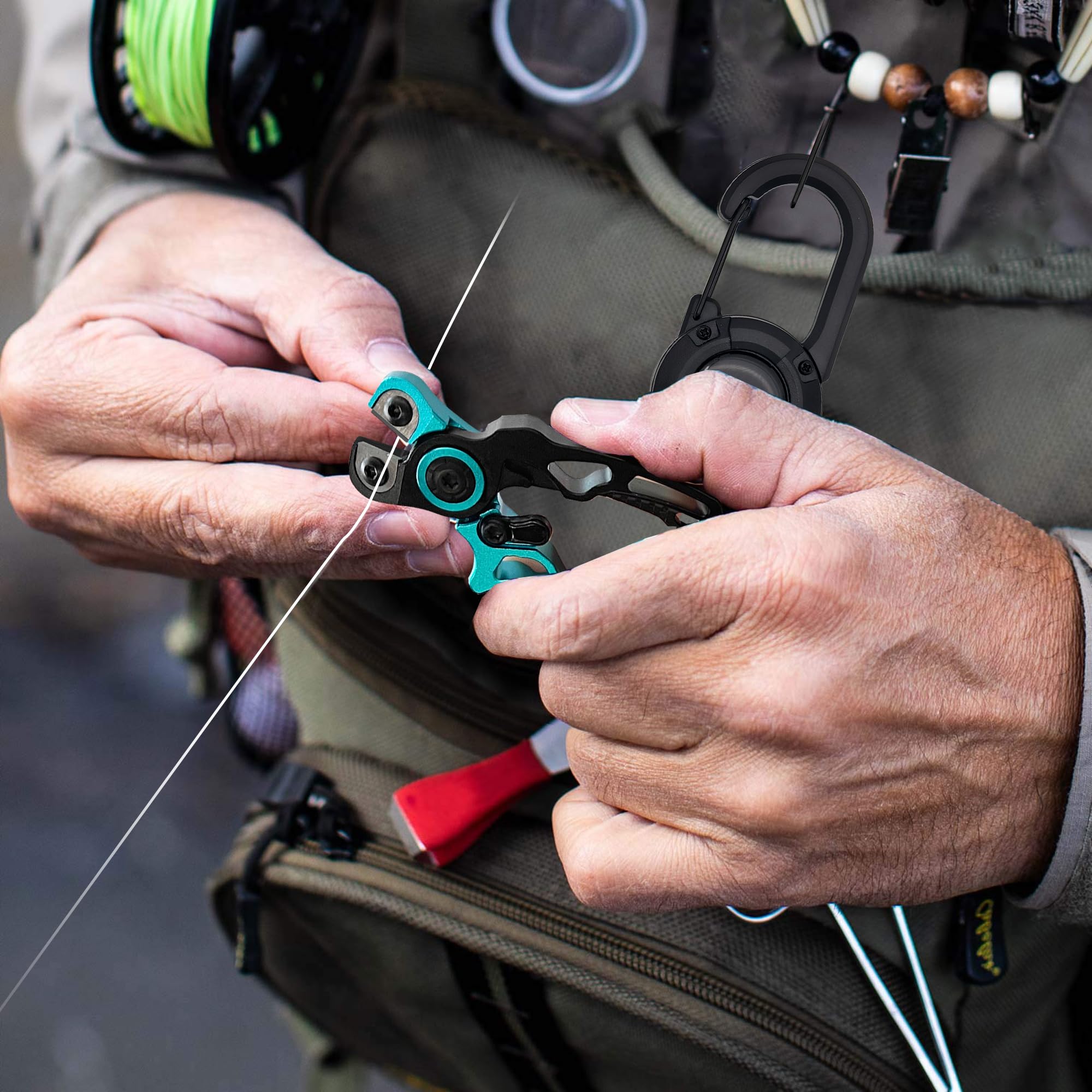 Fly fishing nippers with retractable tool by UEDGER