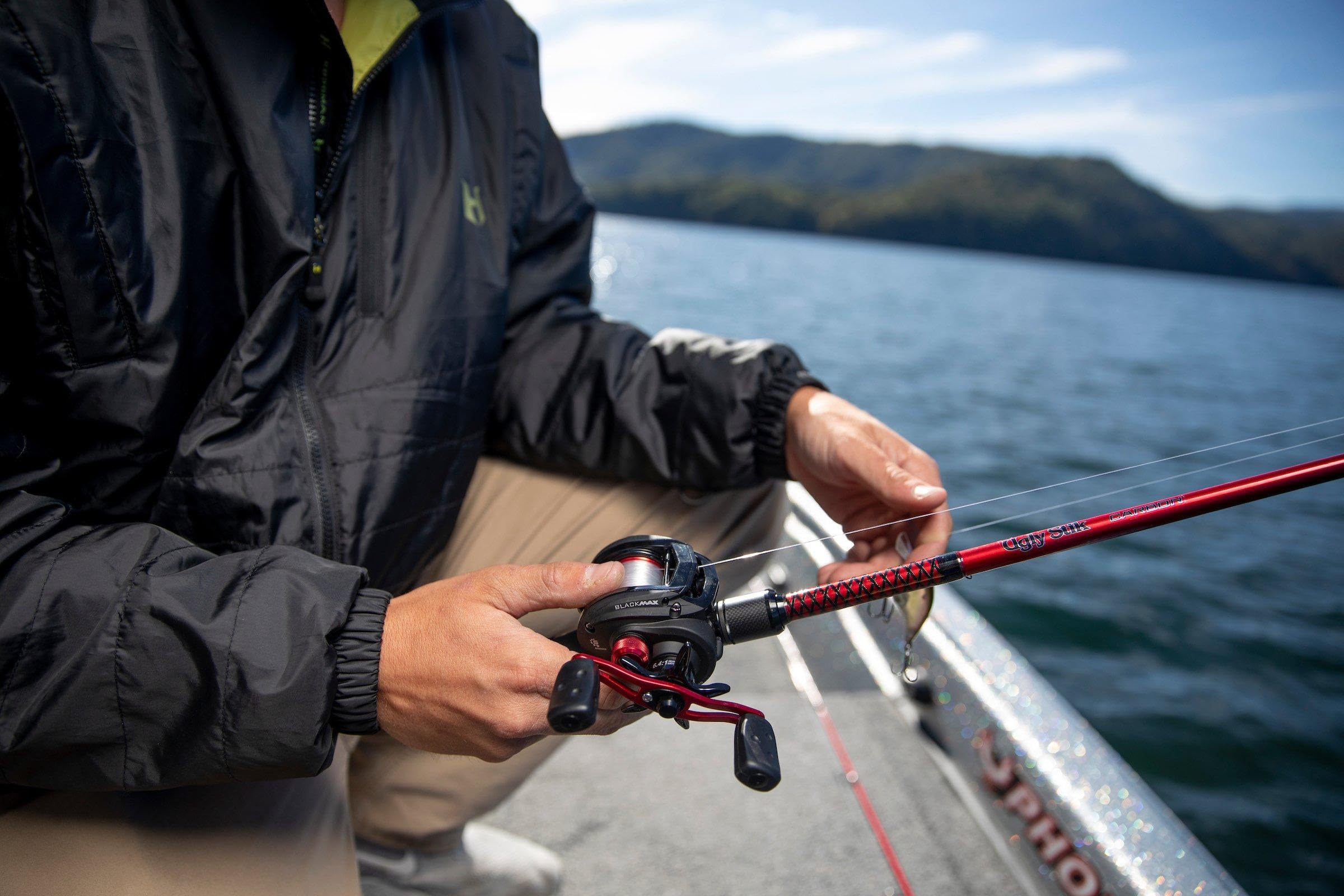 Ugly Stik Carbon Casting Rod balanced feel supports all-day fishing.