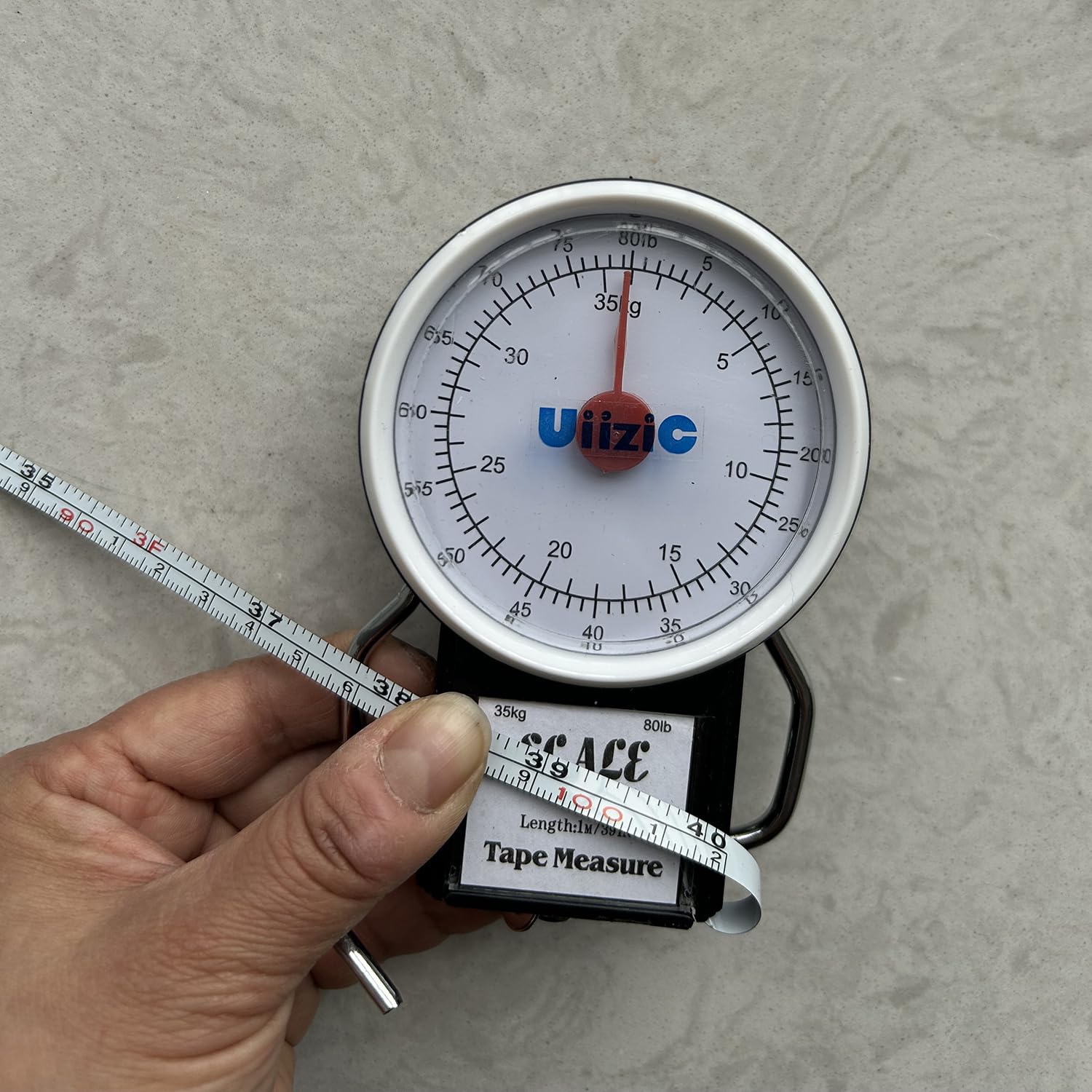 Compact, portable scale suited for tackle boxes