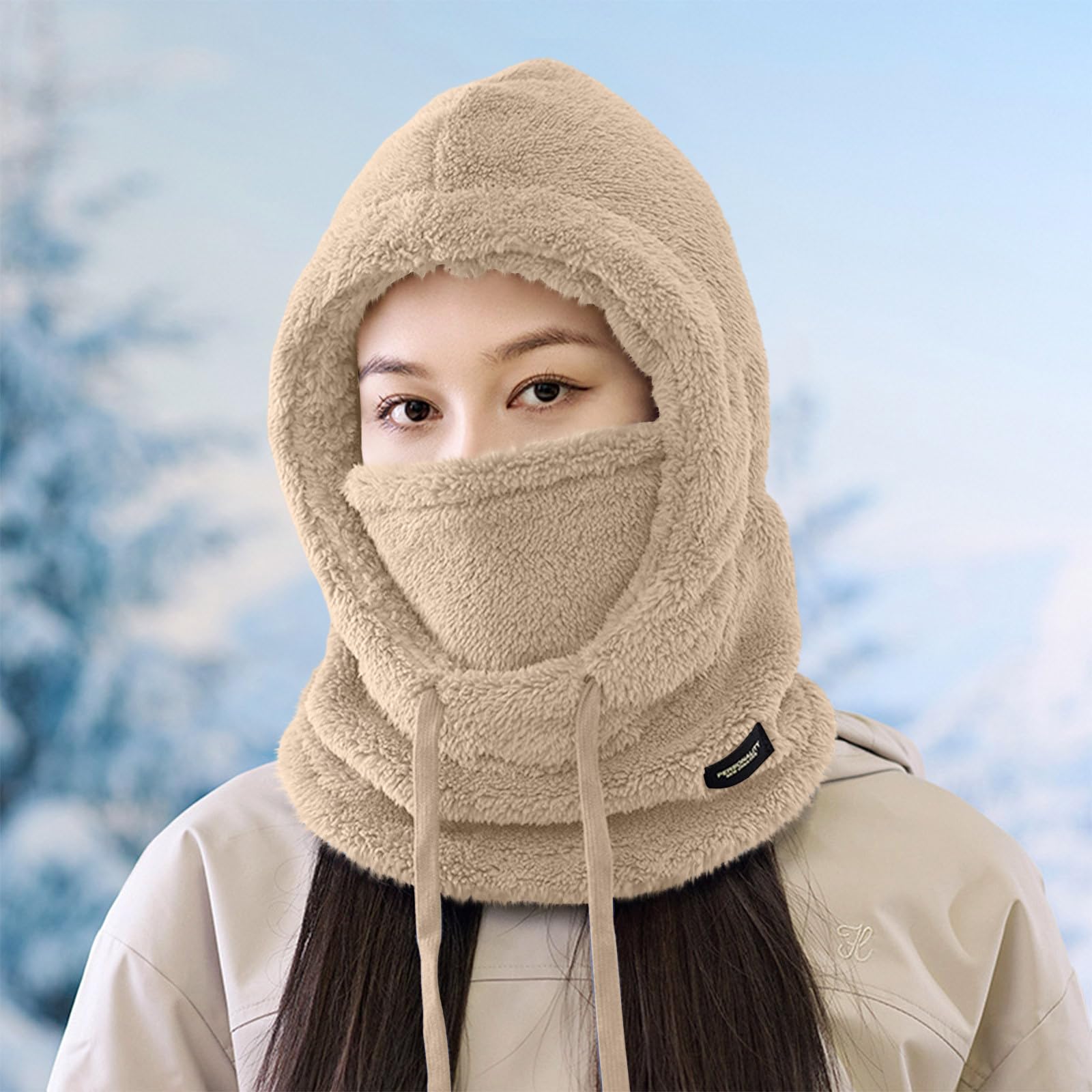 Uillui fleece face mask with lining delivers extra warmth during frosty commutes.