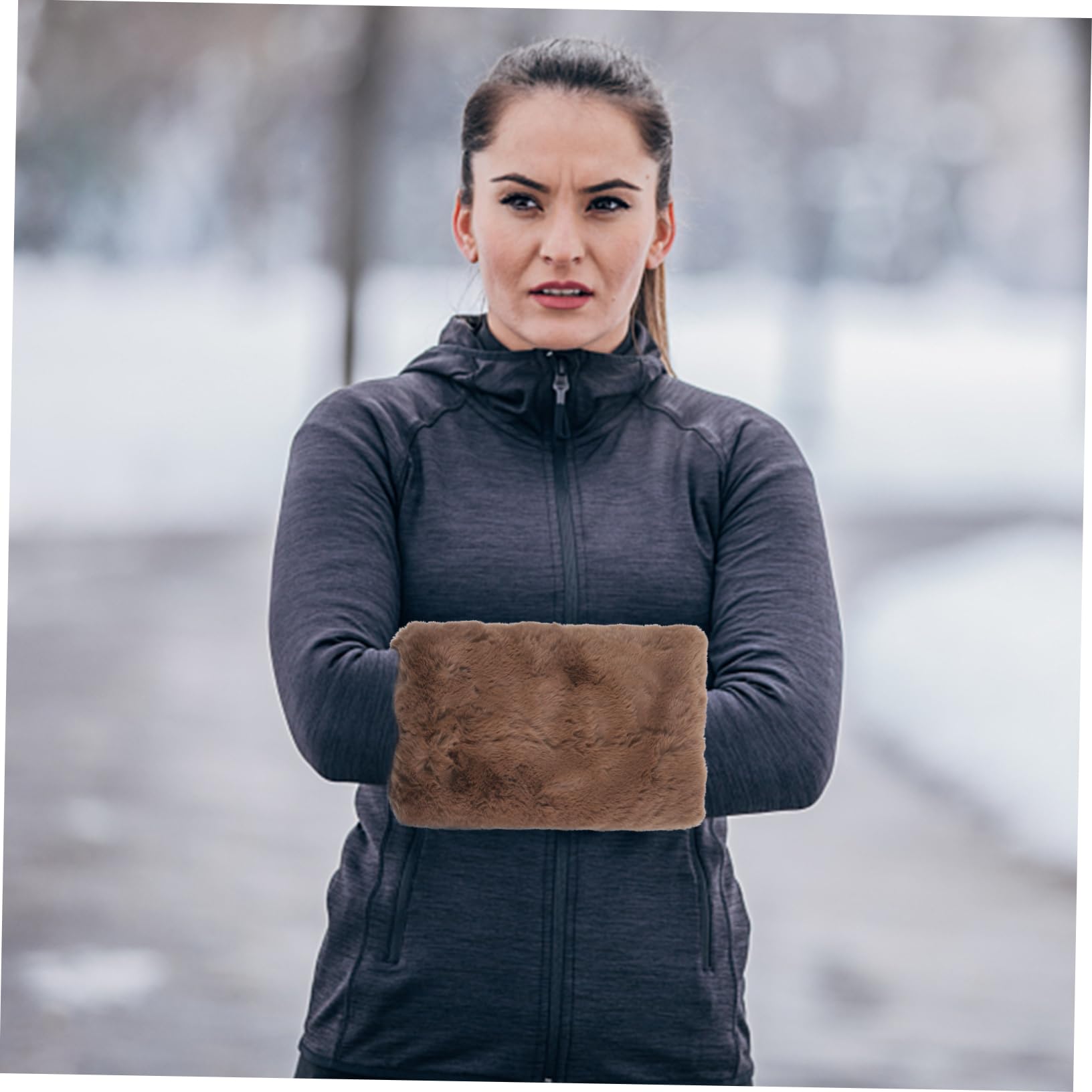 UKCOCO hand warmer muff open pouch exposes generous hand pocket