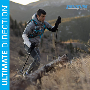 Ultimate Direction Adventure Vest 5 Night Sky SM back pocket fits a 2L reservoir for longer days.