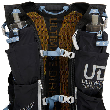 Ultimate Direction Fastpack 20L back panel with ventilation for comfortable wear