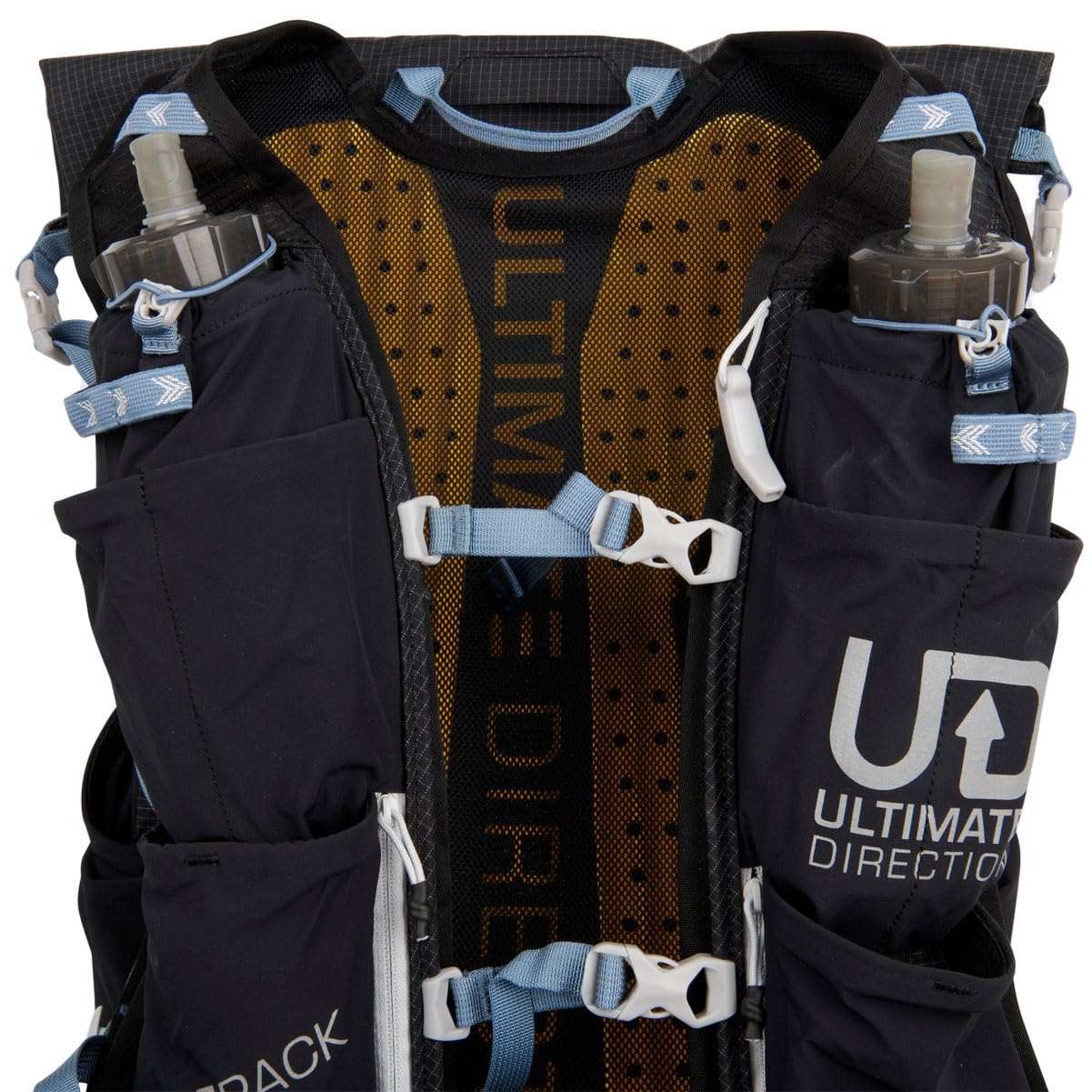 Ultimate Direction Fastpack 20L hydration-ready design supports longer adventures.