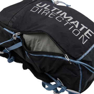 Ultimate Direction Fastpack 20L roll-top closure adapts to load.