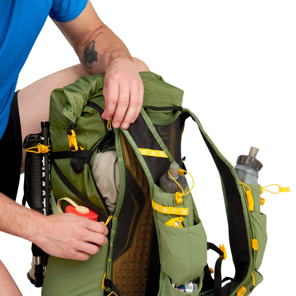 Ultimate Direction Fastpack 40 Spruce full capacity for multi-day trips