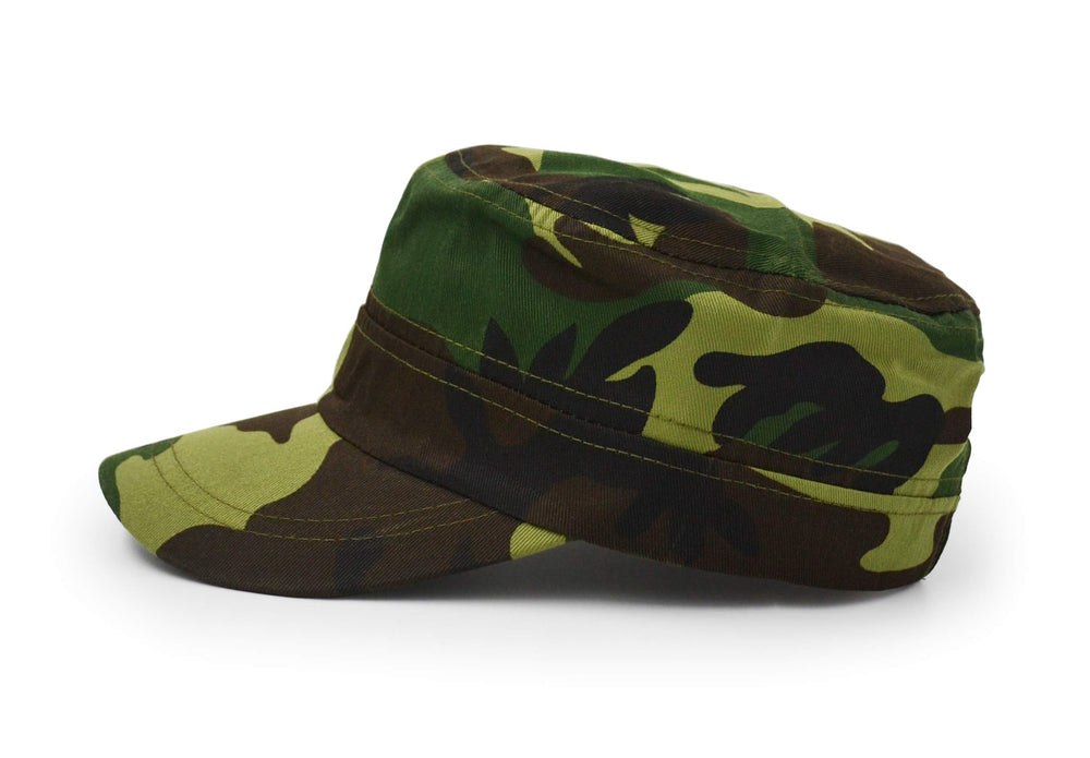 UltraKey outdoor cap in green for hiking and travel under sunny days.