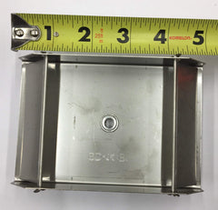 Ultramatic Feeders set screw attachment secures plate to motor shaft.