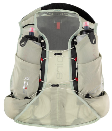 UltrAspire Big Bronco front harness pockets for easy hydration options.