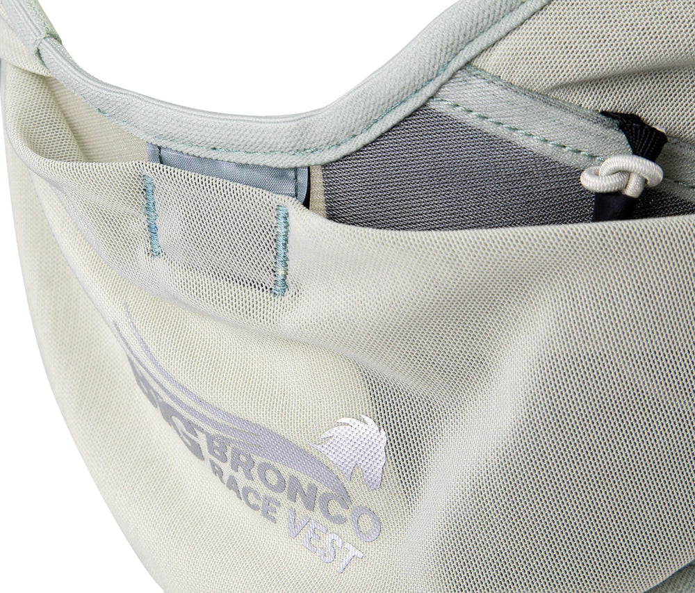 UltrAspire Big Bronco front pockets configured for versatile bottle options.