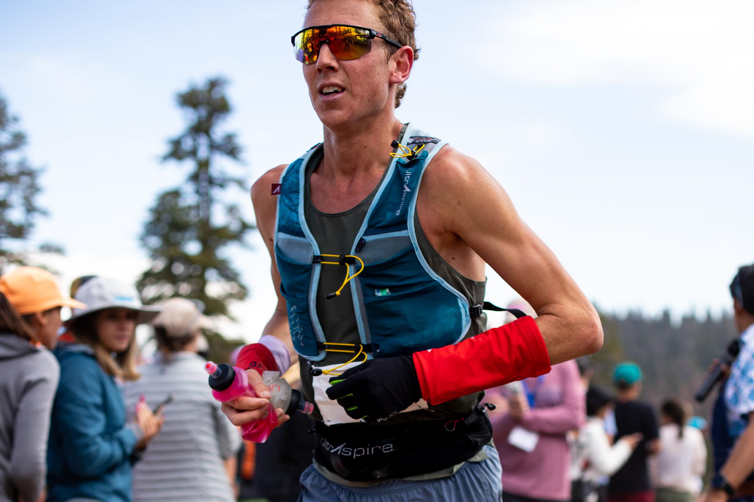 Ultraspire Spry 3.5 L capacity suited for short to mid-length rides