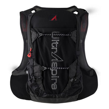 Ultraspire Zygos insulated bladder compartment keeps drinks at temp during runs.