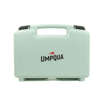 Umpqua Boat Box exterior foam and drying sheet enable quick one handed access