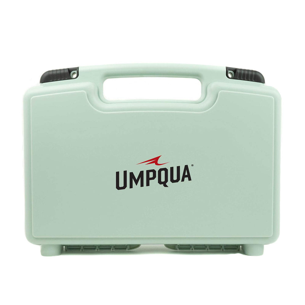 Umpqua Boat Box Magnum Sage front view shows sturdy design and organizing capacity