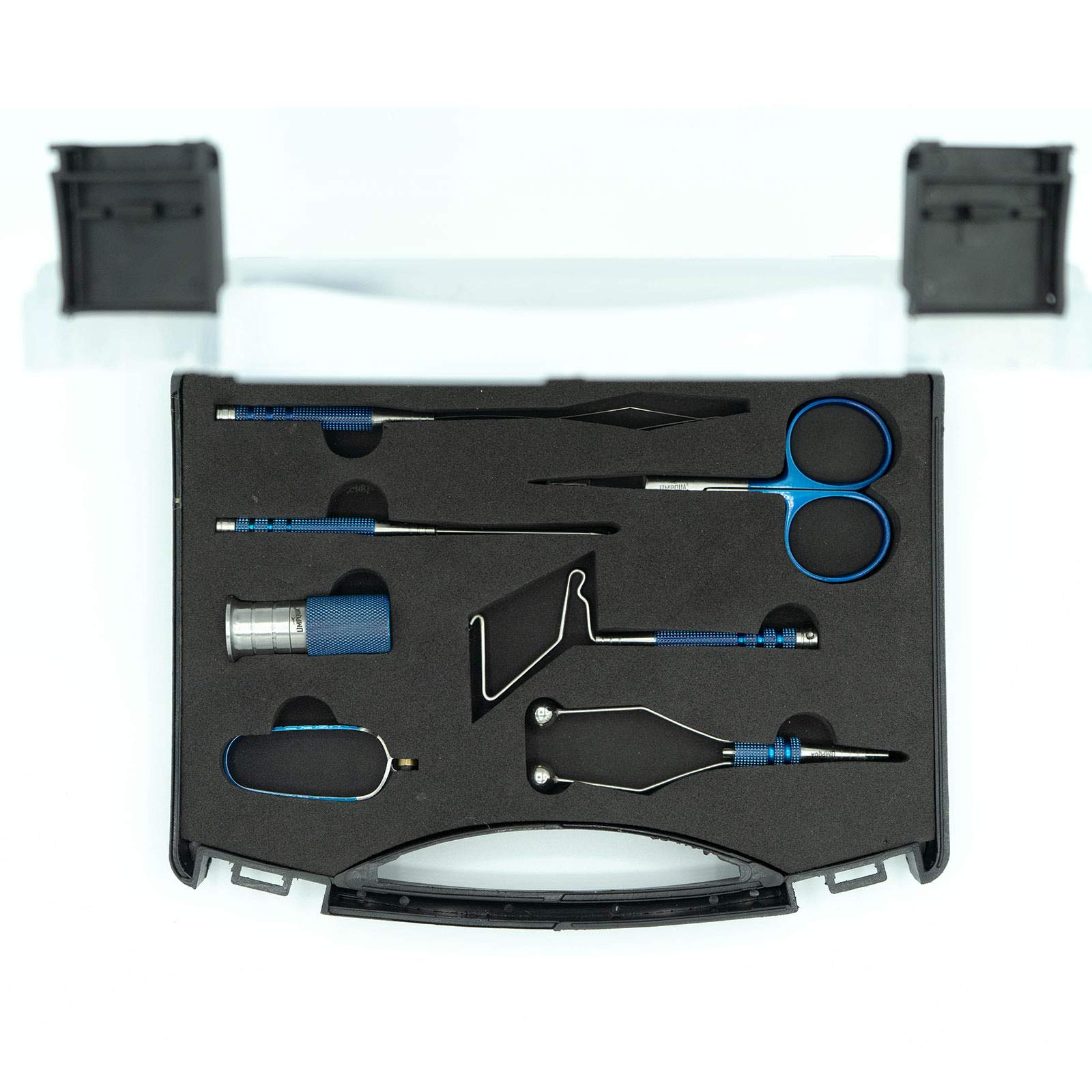 Umpqua Dream Stream Plus whip finish tool enables quick secure knots by water.
