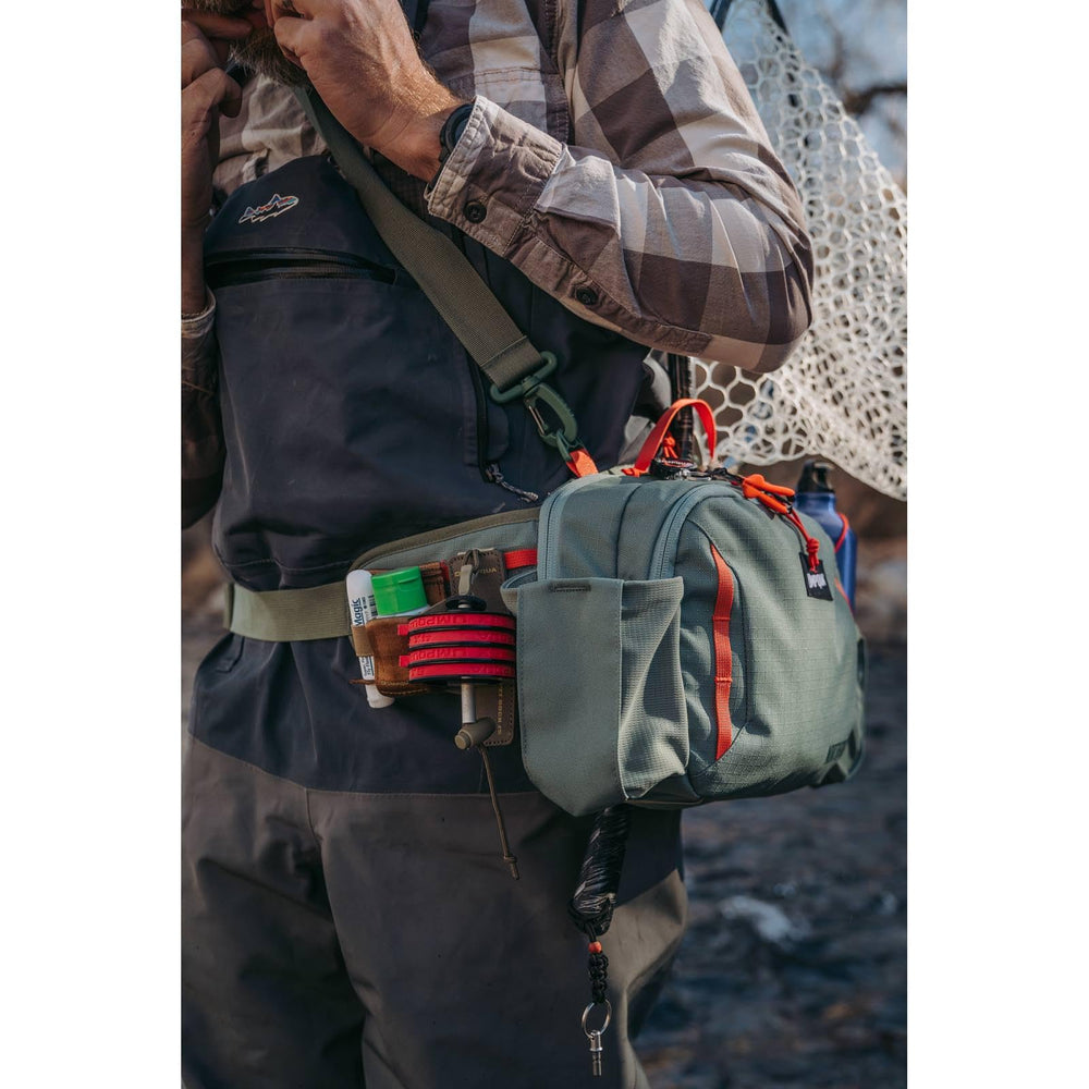 Net slot on Northfork Waist Pack Pine