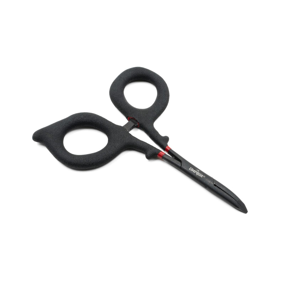Umpqua Rivergrip PS Curved Black forceps for precise hook handling on the stream.
