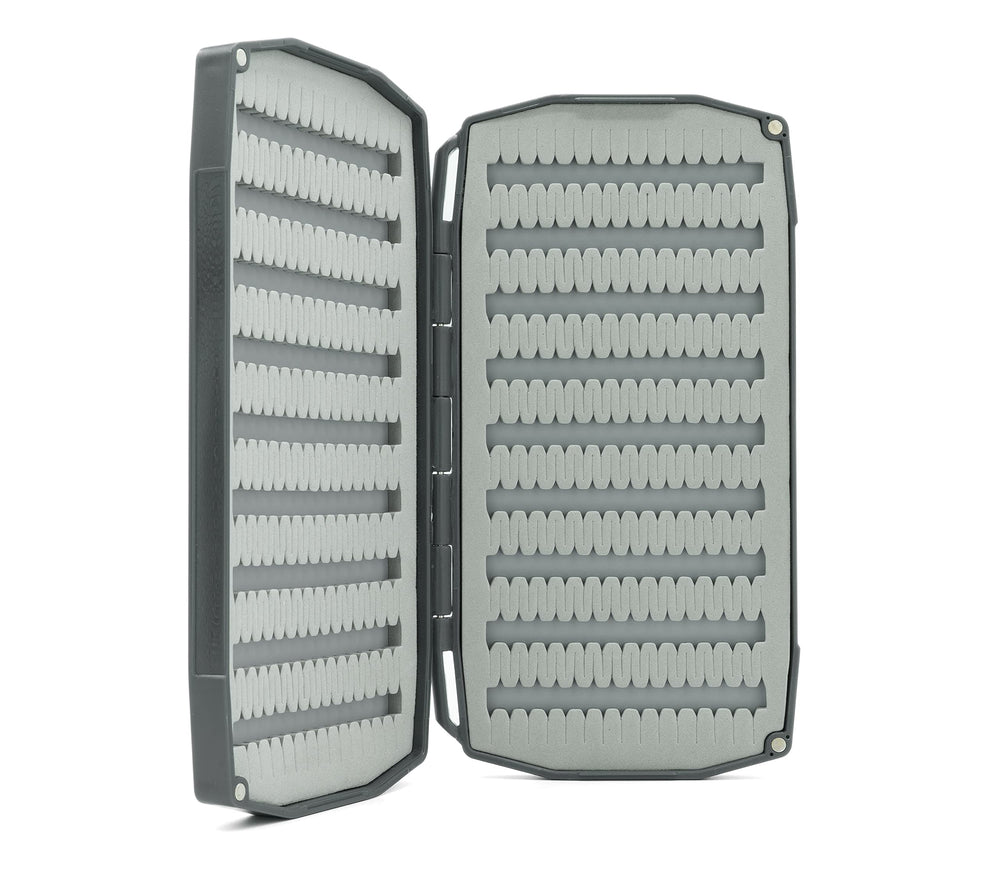 Angled entry points for easy loading of flies 8-22