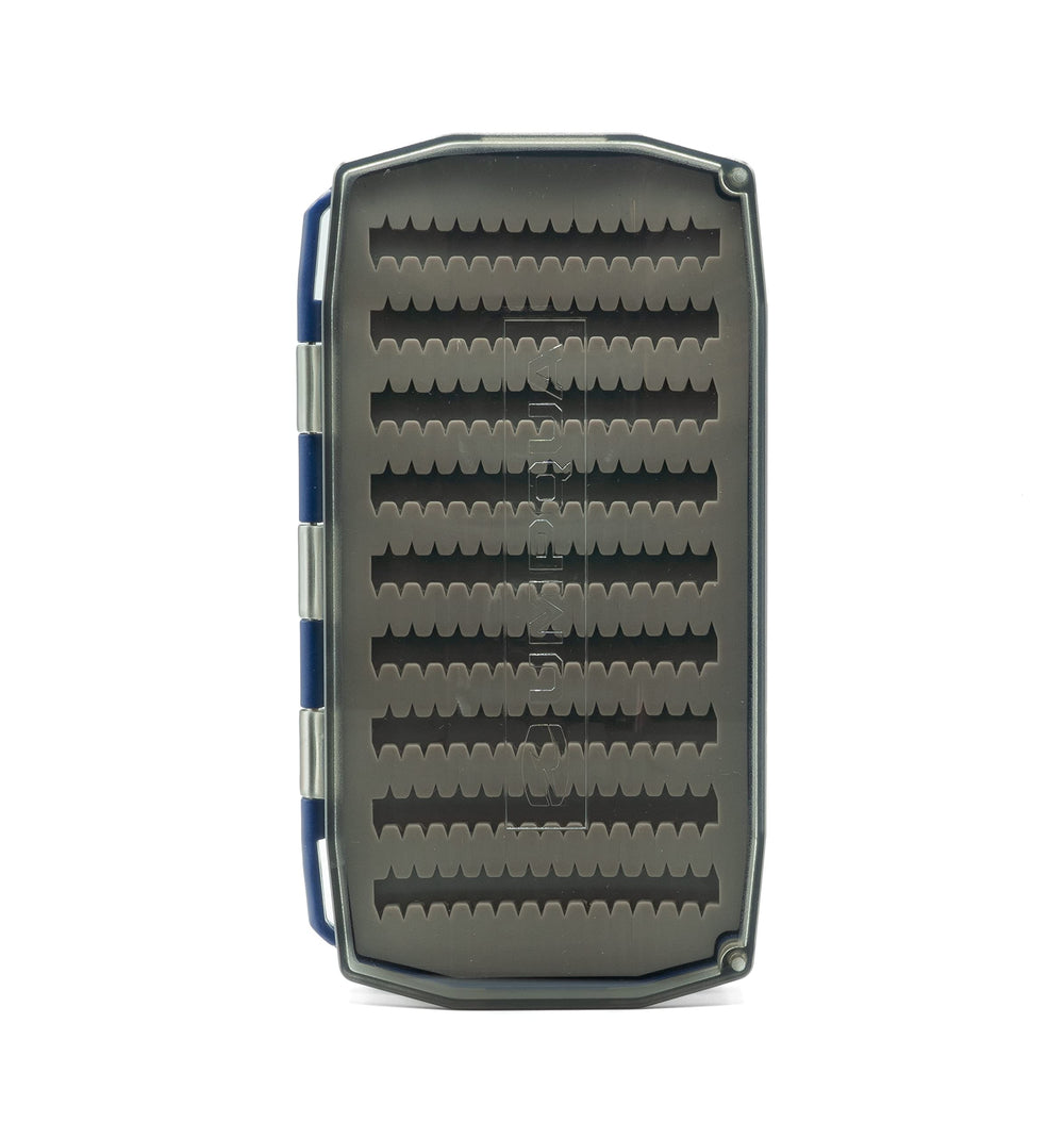 UMPQUA UPG Silicone Essential Fly Box deep gutters protect hackled flies