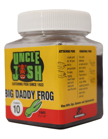 Uncle Josh Large Pork Frog with slanted face and bendable legs for lifelike prey mimicry.