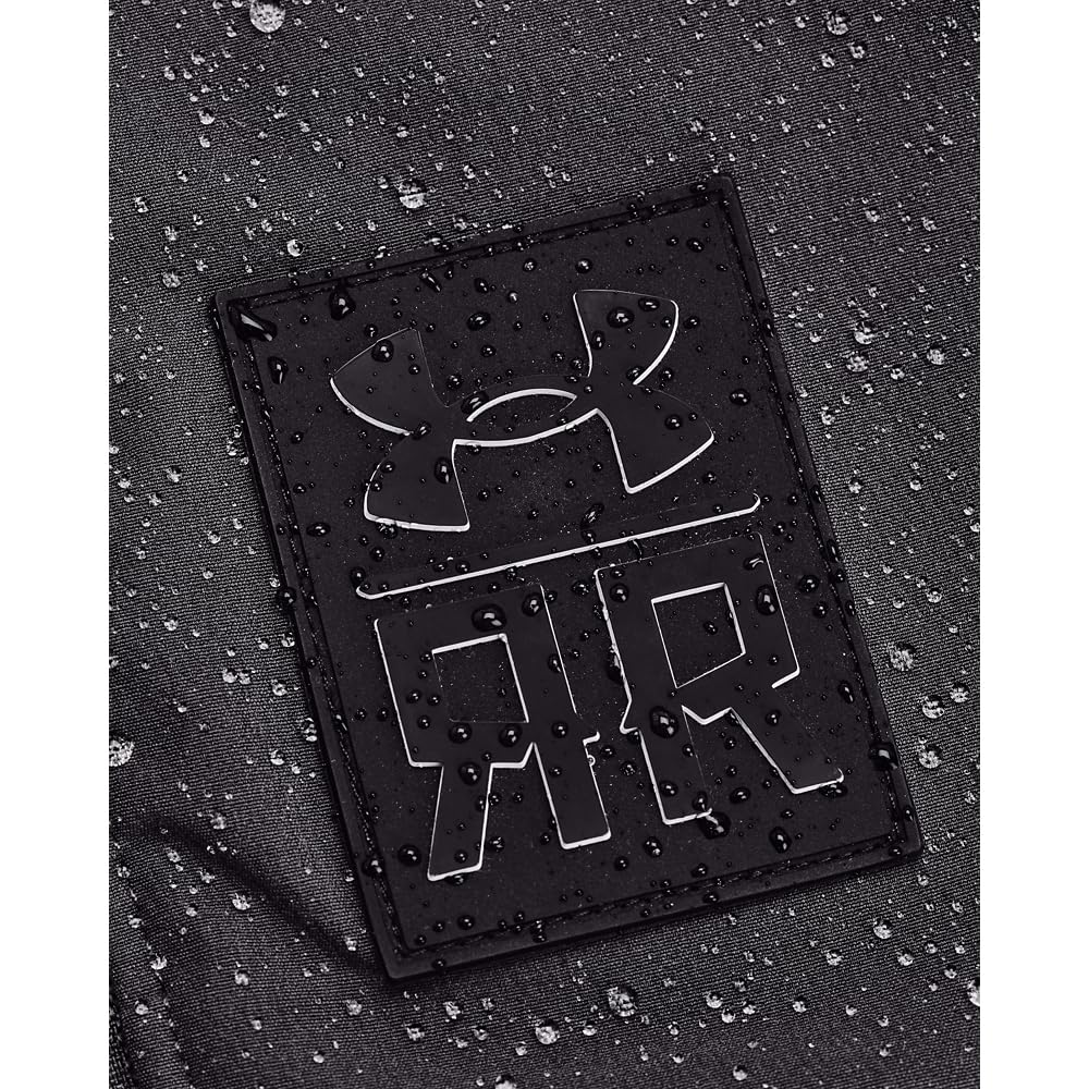 Under Armour secure zip pockets and knife pocket for gear-ready storage