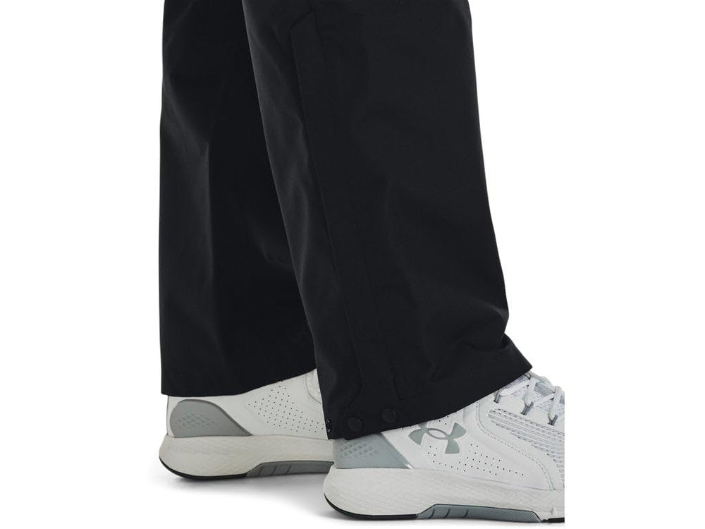 Under Armour Stormproof 2-layer Fabric Waterproof Windproof stays durable while remaining breathable