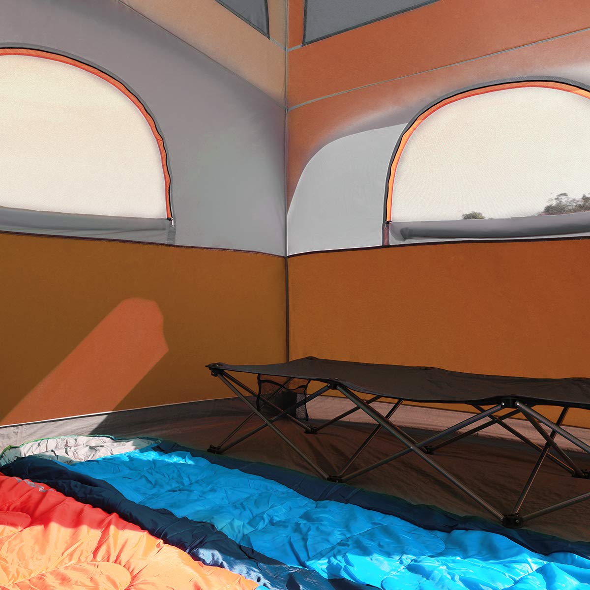 UNP Tents 6-person orange interior height for easy changing