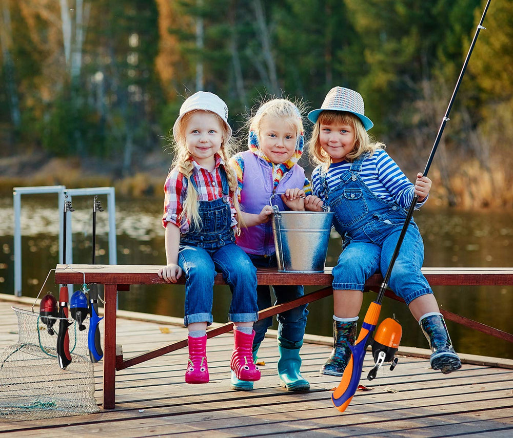 Travel-friendly fishing gear and carry bag by Urban Deco