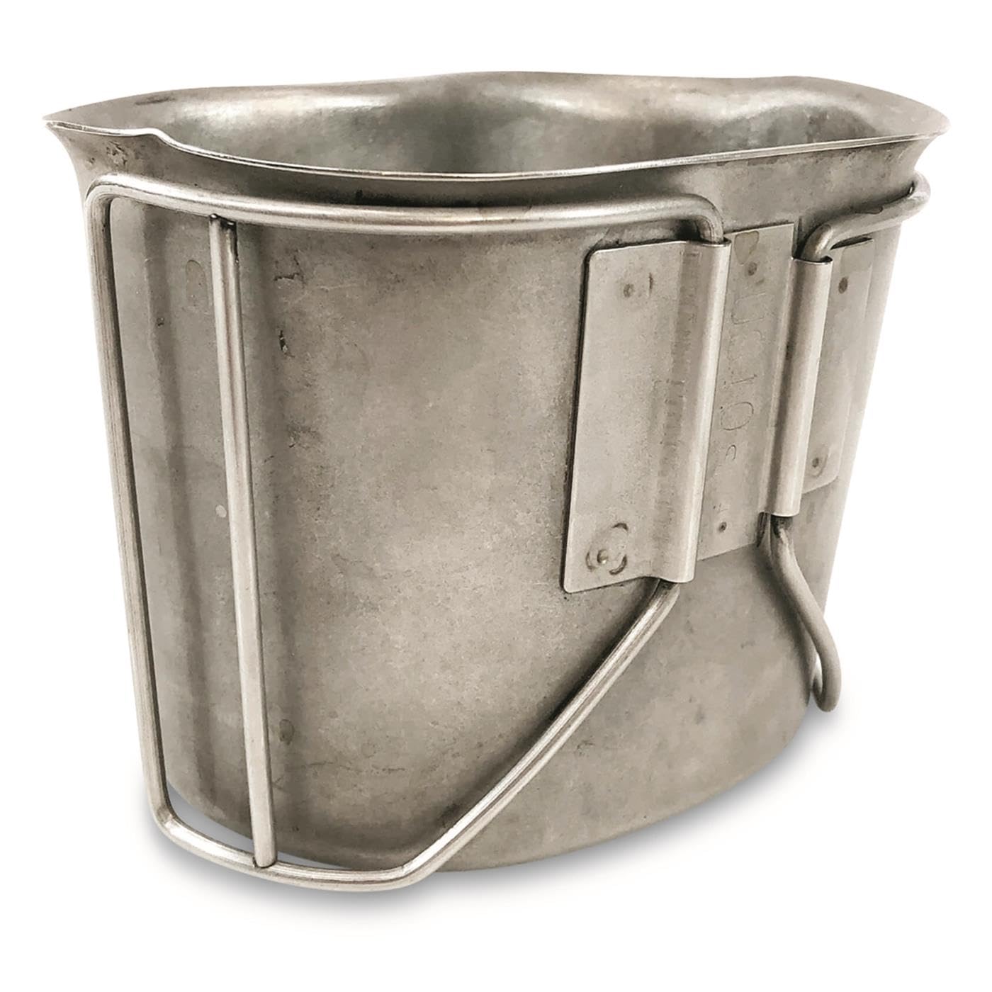 US Military Surplus butterfly canteen cup with folding handles, ideal for compact packing and on-the-go meals.