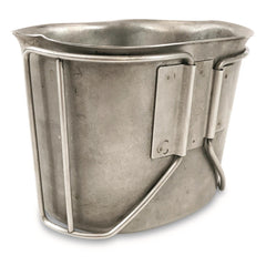 US Military Surplus butterfly canteen cup with folding handles, ideal for compact packing and on-the-go meals.