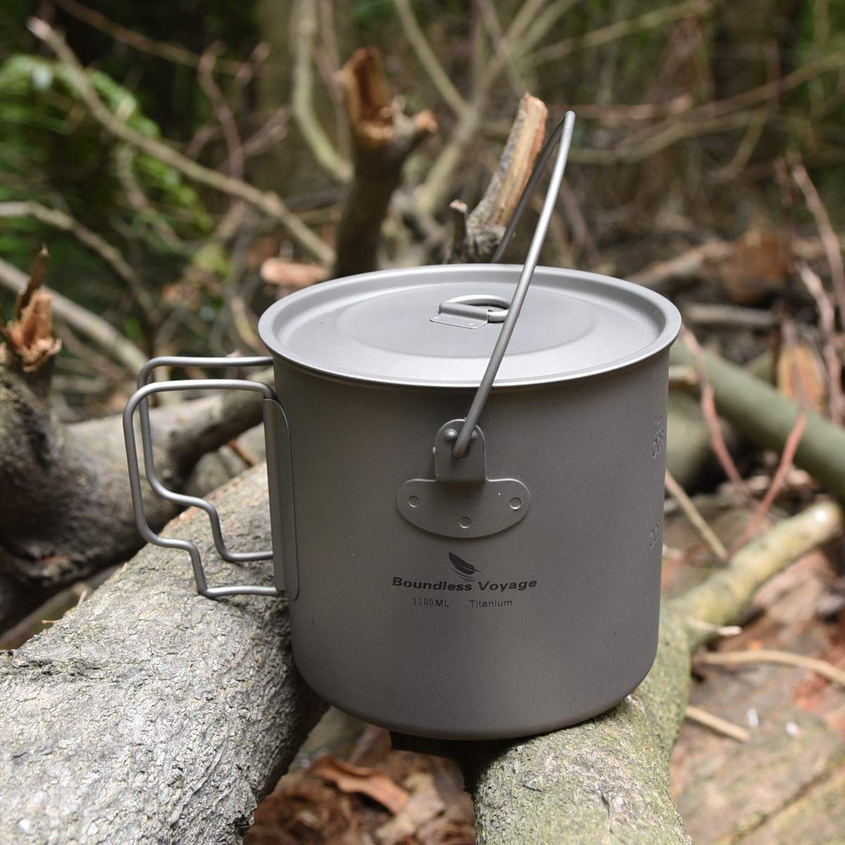 usharedo titanium cup suitable for hiking, camping, picnics, and emergency hydration.