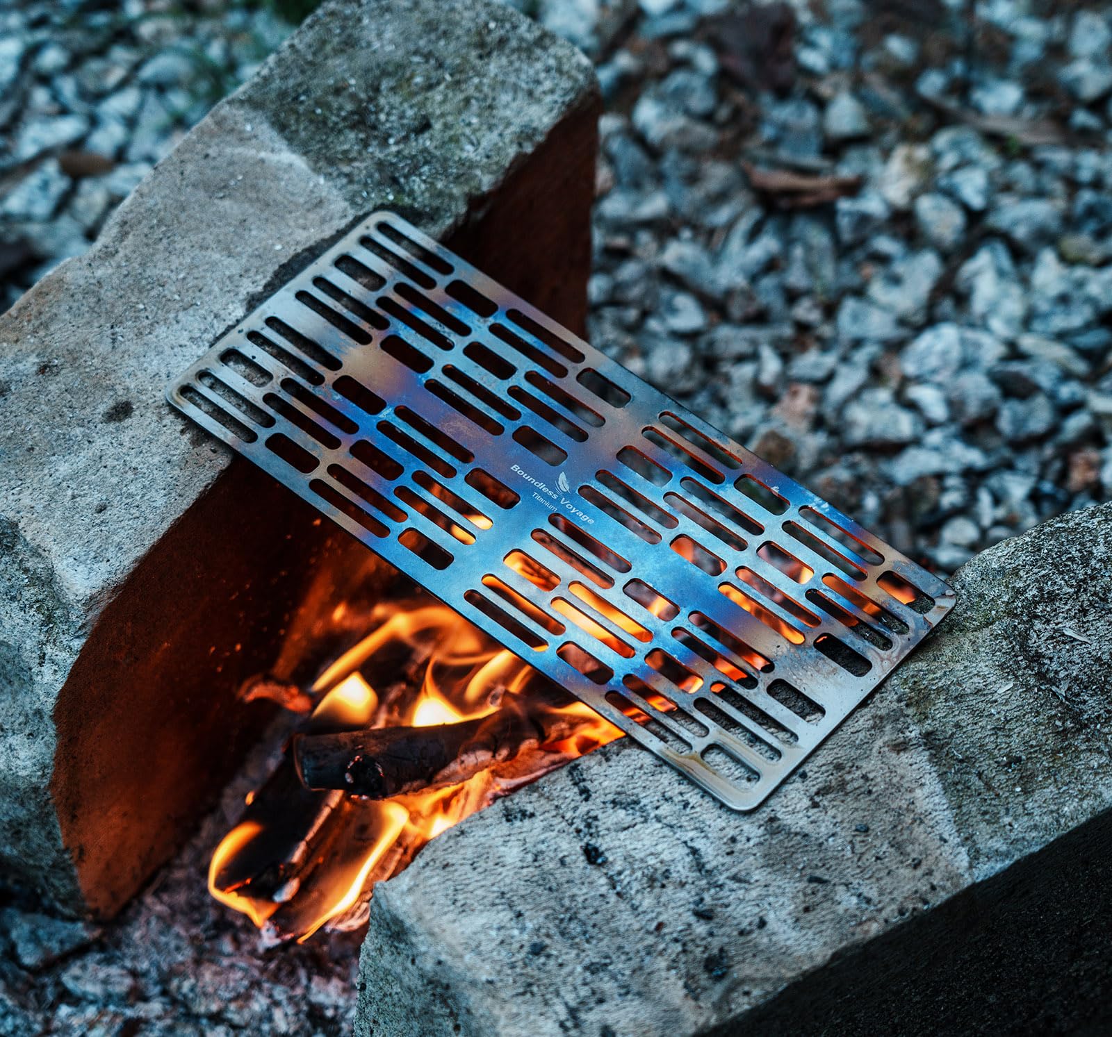 usharedo Ti1598B grill plate for backpacking provides a compact, durable kitchen tool.