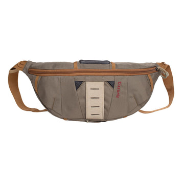 Front view of Ussuris fly fishing waist pack