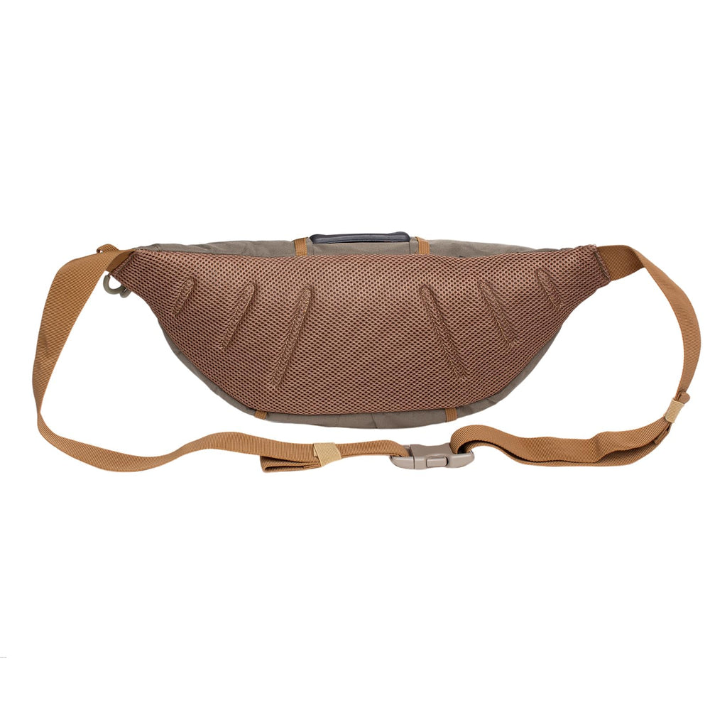 Model wearing the waist pack around the waist