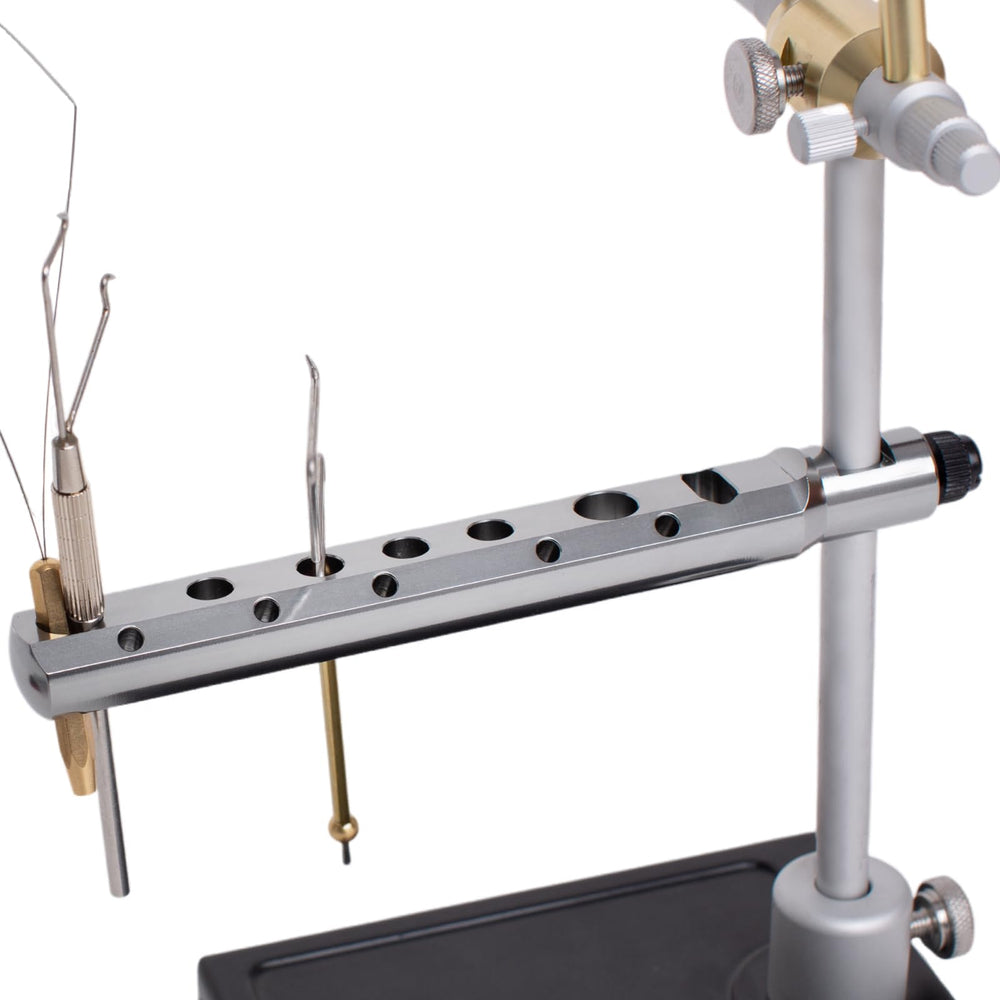 Tool bar attachment in use during a fly tying session