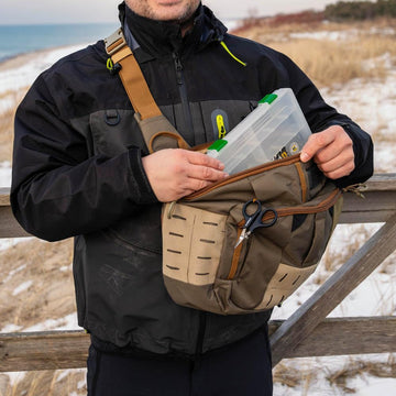 Ussuris four MOLLE stations enable quick customization and accessibility.