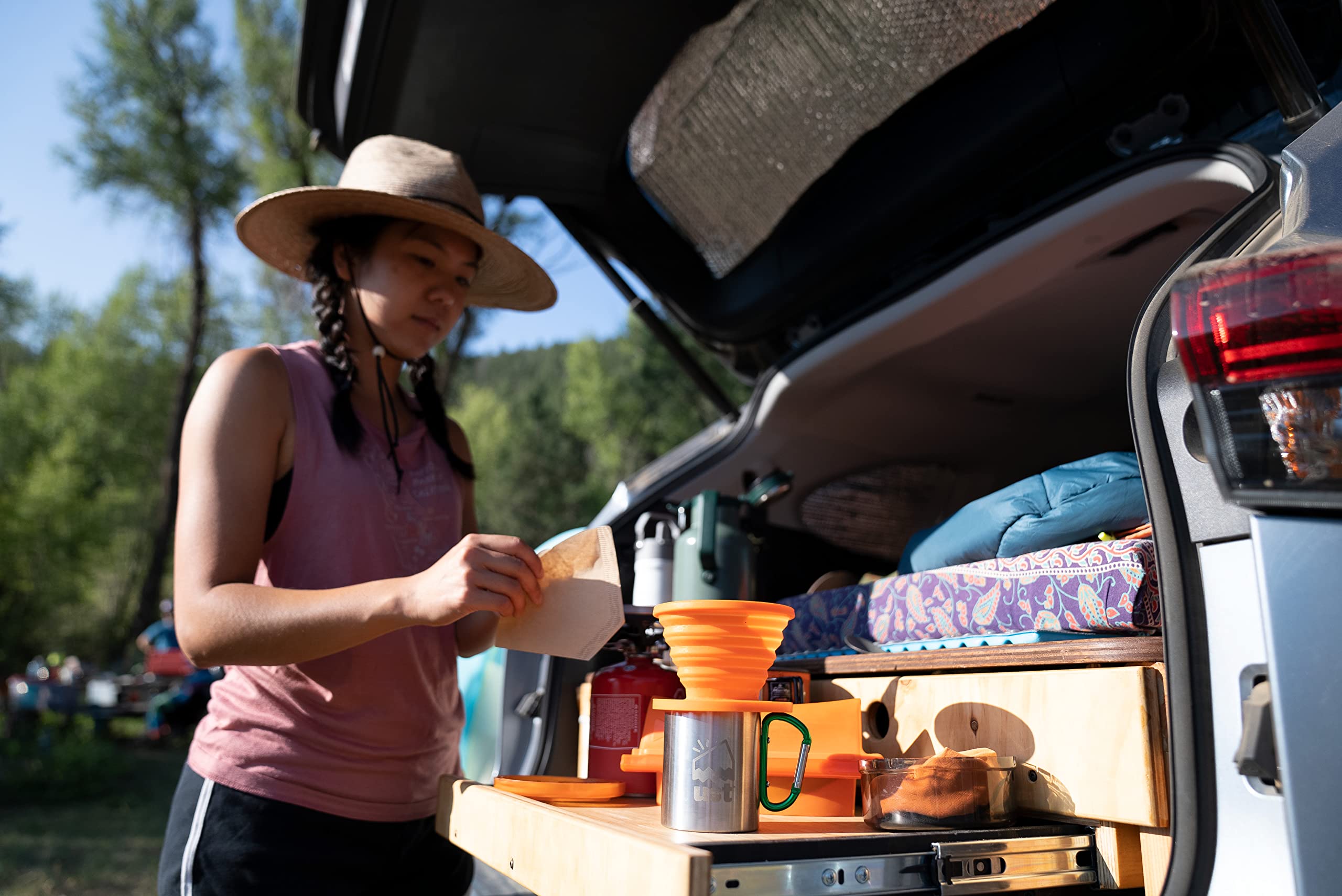 ust in-use on a hiking setup – compact coffee on the trail