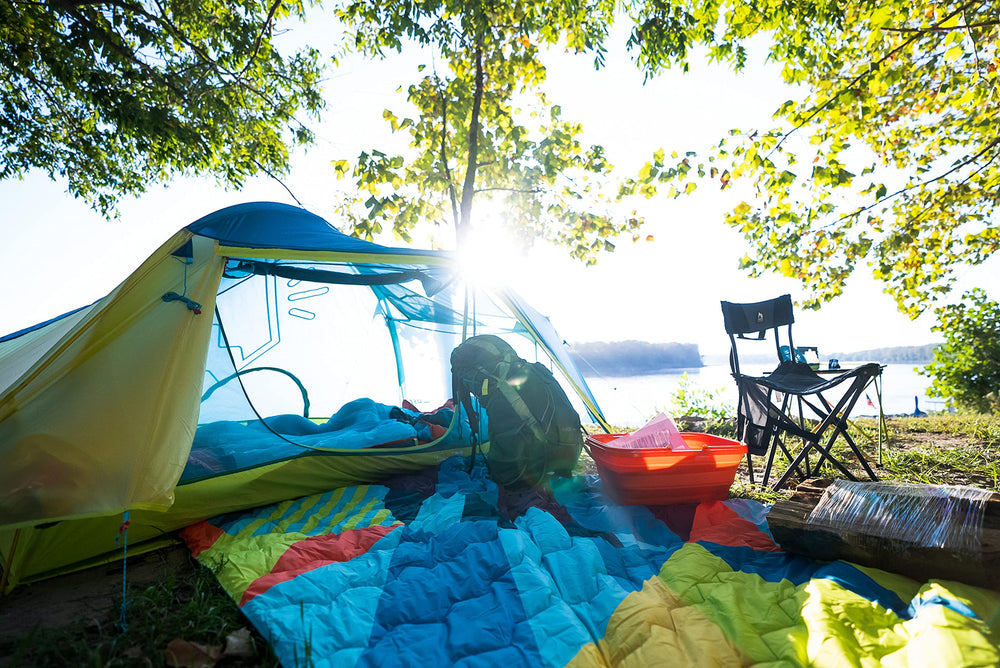 ust FlexWare TPR construction offers durable, dishwasher-safe outdoor use
