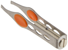 UST Trail Tweezers compact design for easy on-the-go use.