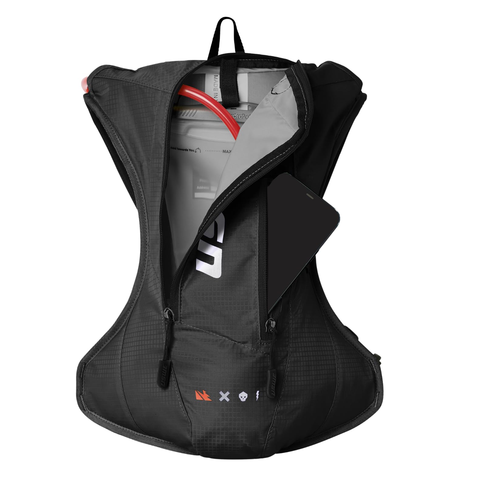 USWE Outlander Moto updated buckle delivers quick secure closure for fast trail starts.