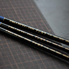 Uzaki Nissin 3207 Pro Spec 2-Way Rod segments show quick field assembly.
