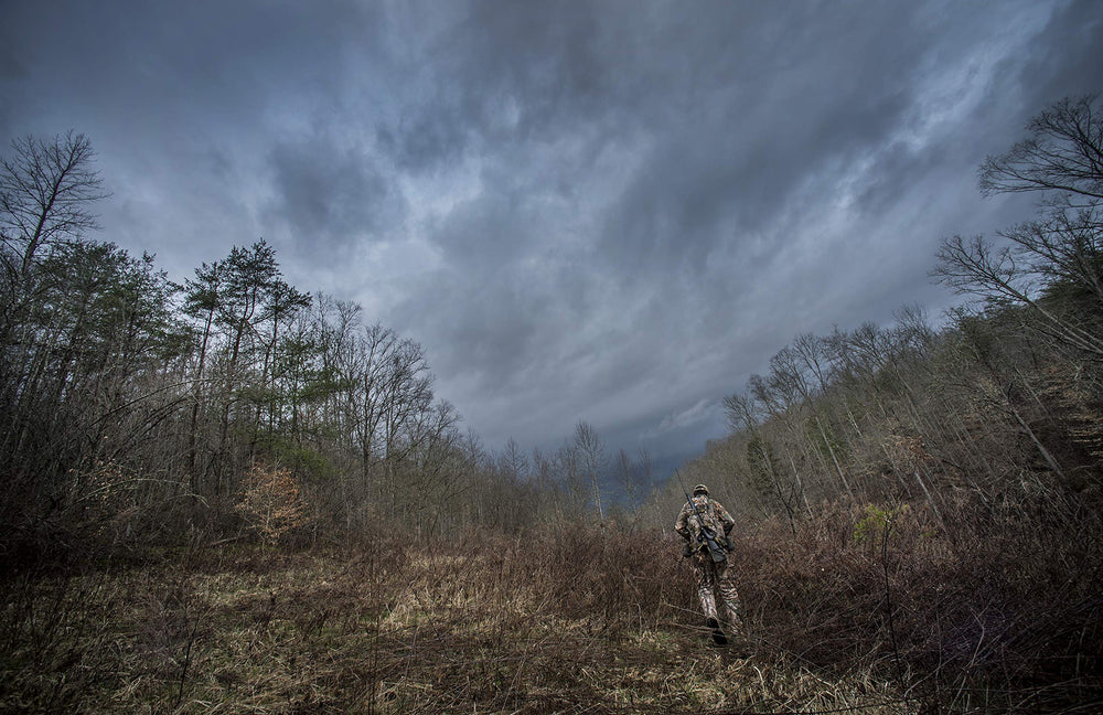 Includes carabiner and secure fastening options on Vanguard Scout M62 gun pod