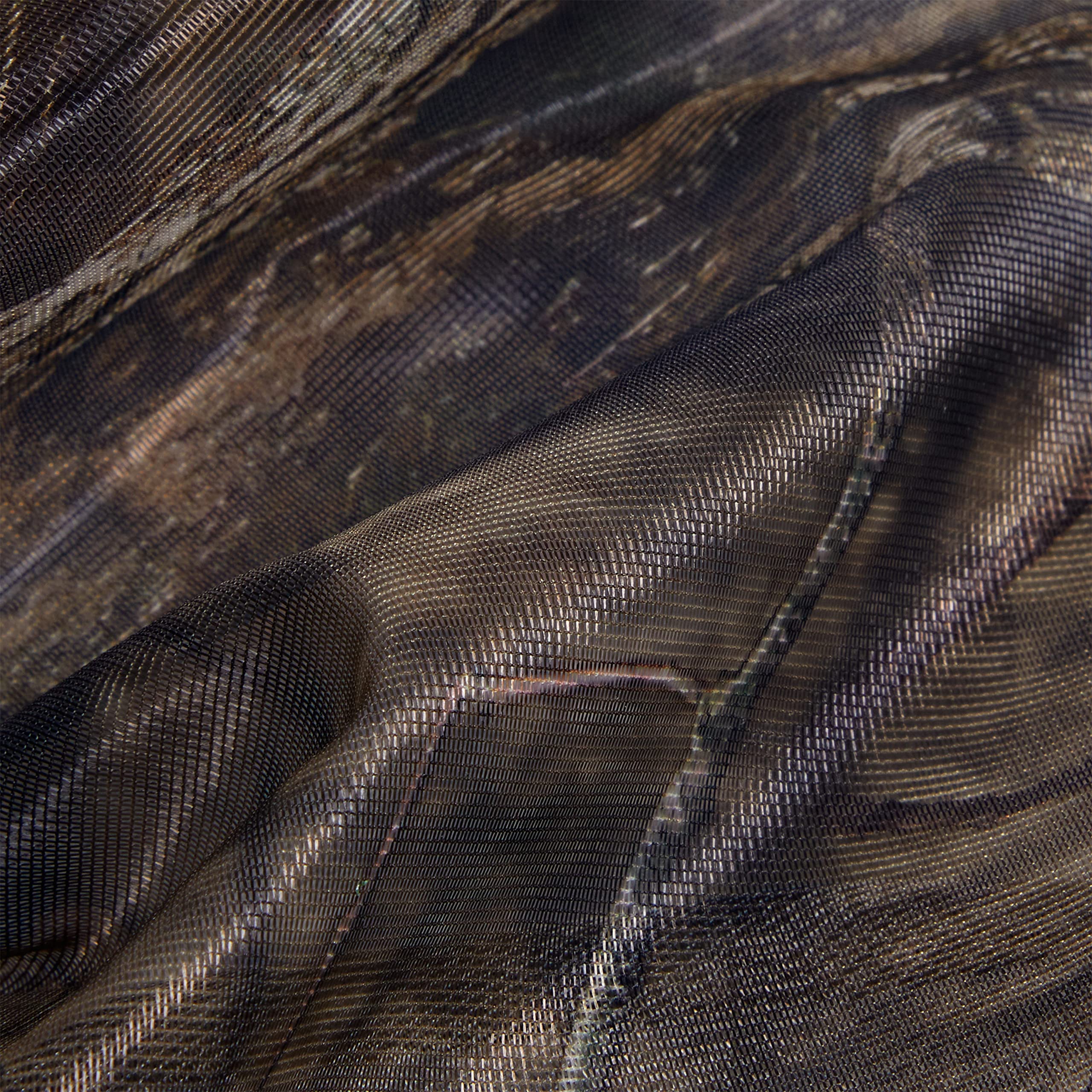 One-size-fits-most head net adapts to different head shapes