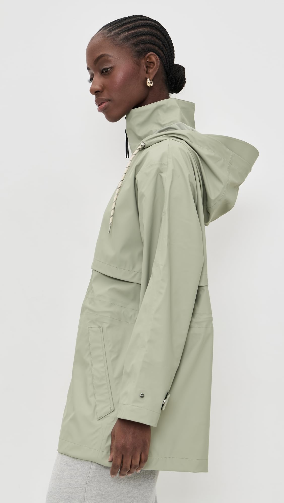 Varley Alyssa Rain Jacket taped seams reduce moisture intrusion