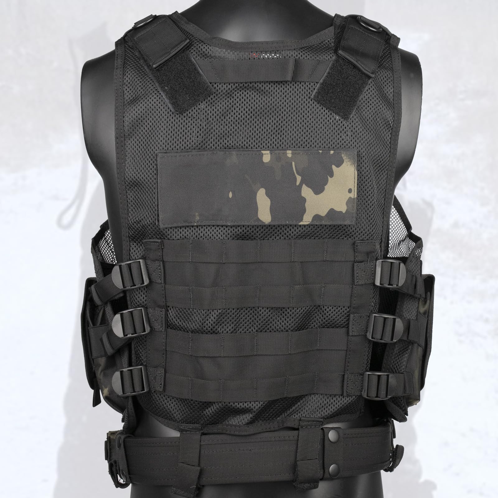 vAv YAKEDA honeycomb mesh panel breathable design keeps you cool.