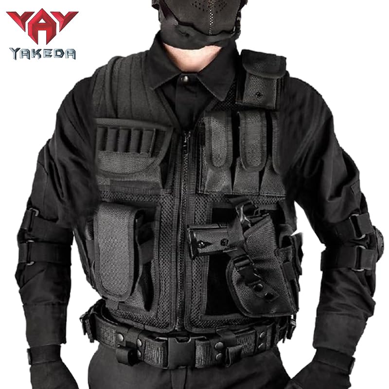 vAv YAKEDA tactical vest hydration-compartment feature supports longer sessions without refills.