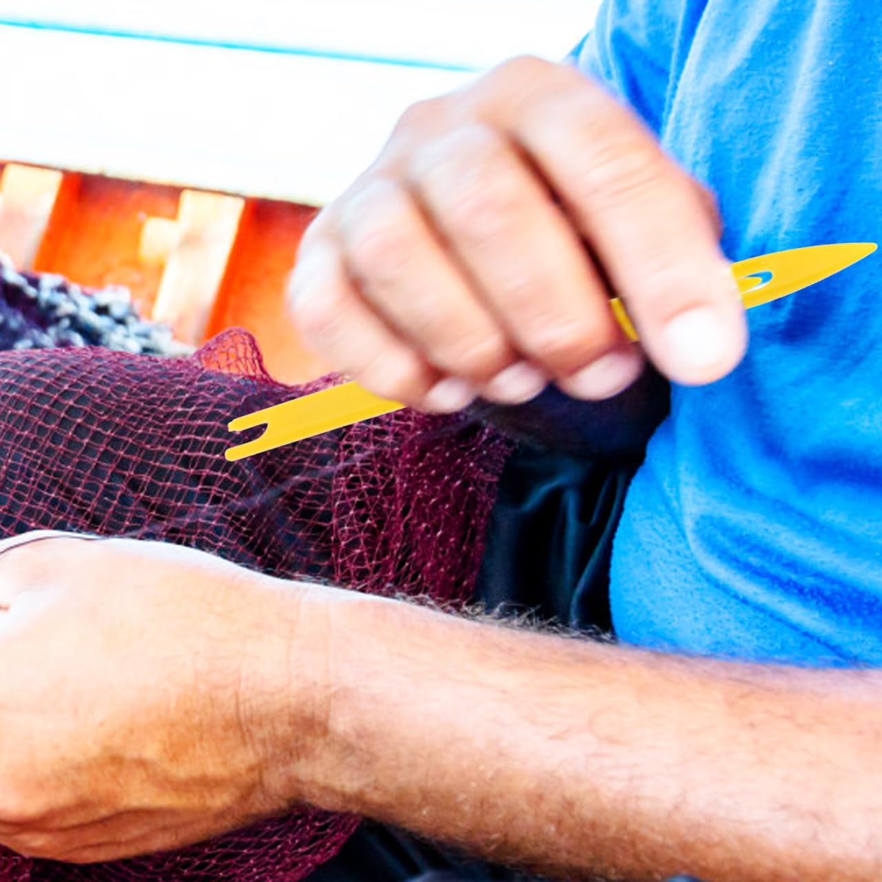 Ergonomic Veemoon shuttles ease fishing net mending with comfortable grip