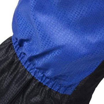Veesper waterproof breathable gaiters keep boots dry during play.