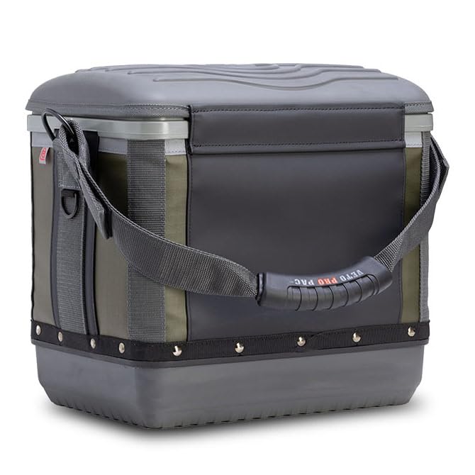 Removable carrying handle on the Veto LBC-10 Olive for easy transport